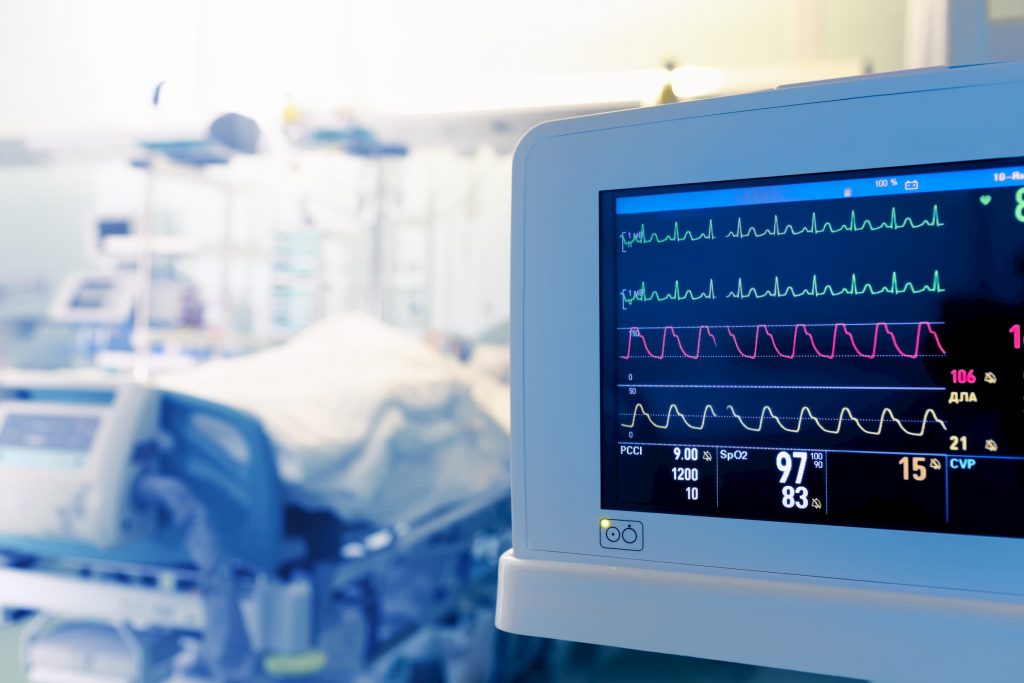 Monitoring of patient's heart in intensive care unit (ICU), critical care unit, ventilator, emergency